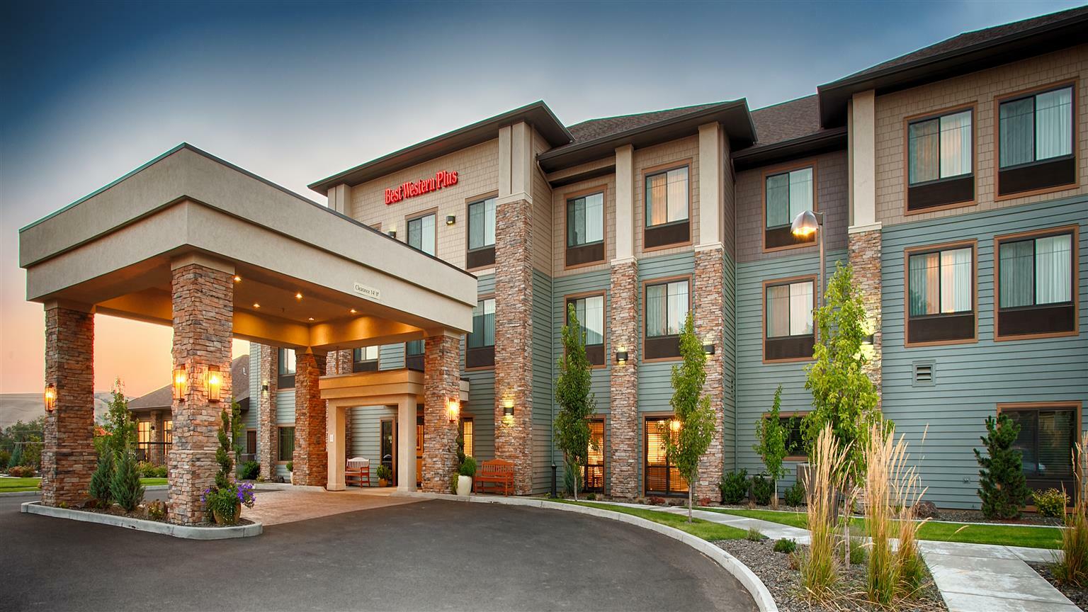 Best Western Plus Dayton Buitenkant foto